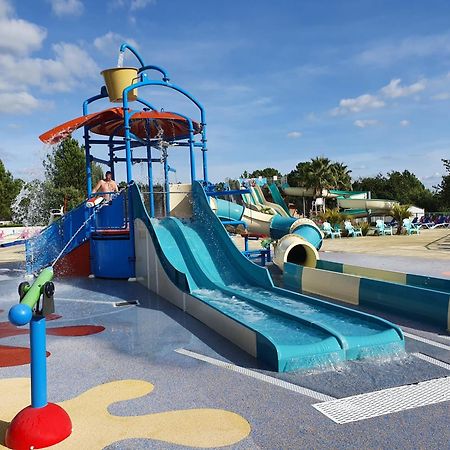 Bahiana Hotel Сен-Жулиен-ан-Борн Екстериор снимка