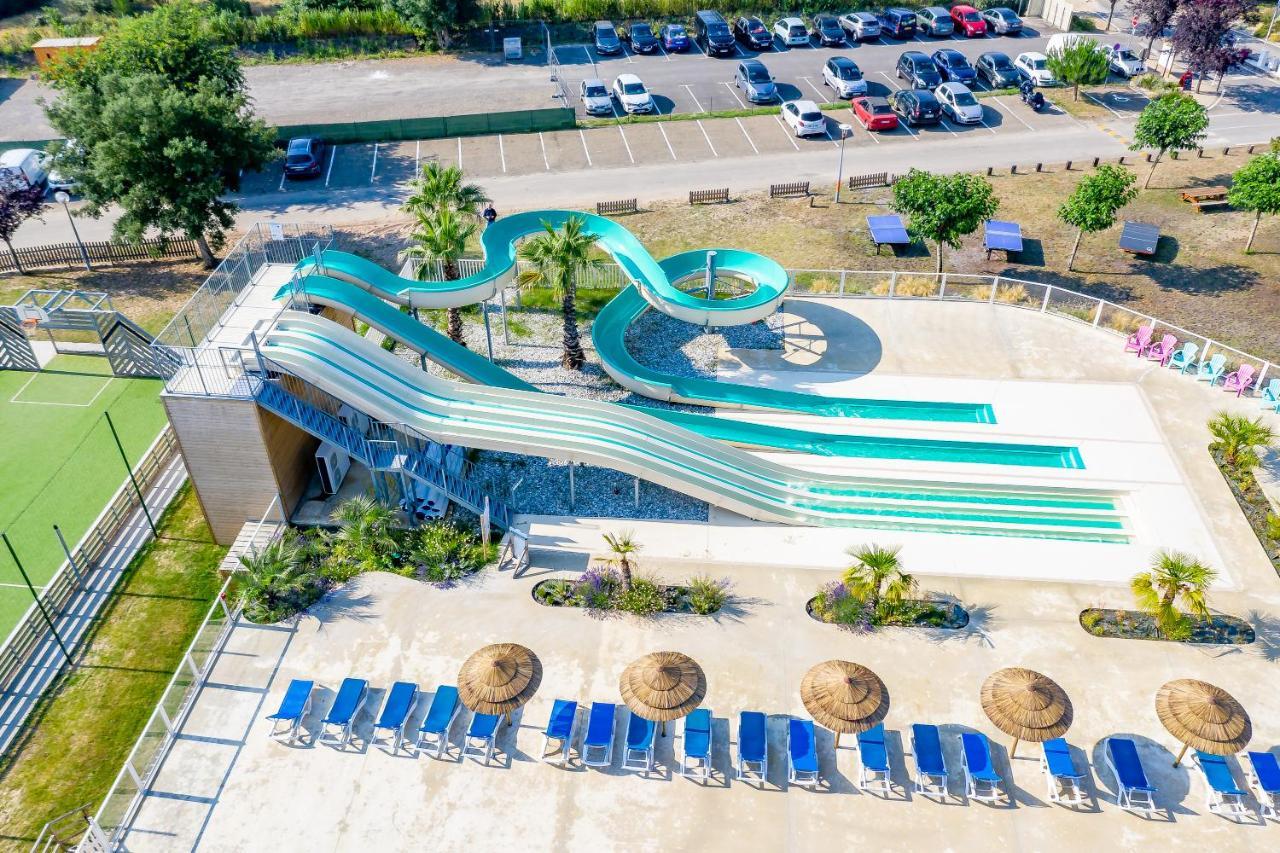 Bahiana Hotel Сен-Жулиен-ан-Борн Екстериор снимка