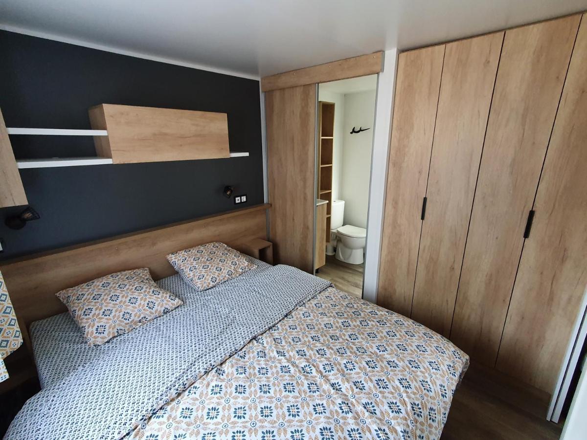 Bahiana Hotel Сен-Жулиен-ан-Борн Екстериор снимка